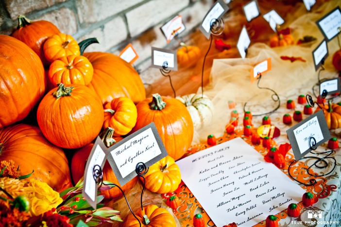 fall wedding decorations, fall wedding pumpkins, fall wedding place cards, pumpkin decorations