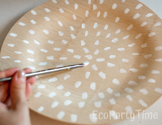 Painting Bamboo plate-Ecofriendly DIY Baby Shower