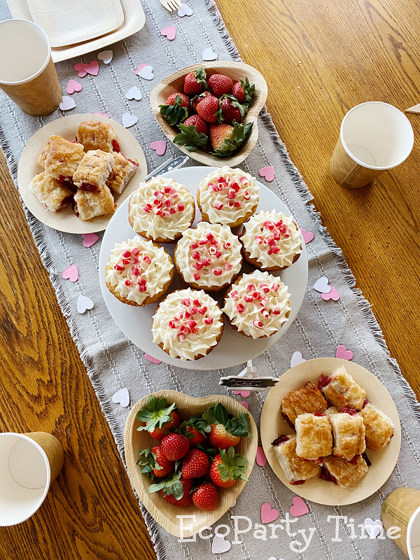 Eco-friendly Valentine Essentials for a Tea Party - Heart Palm Leaf plate