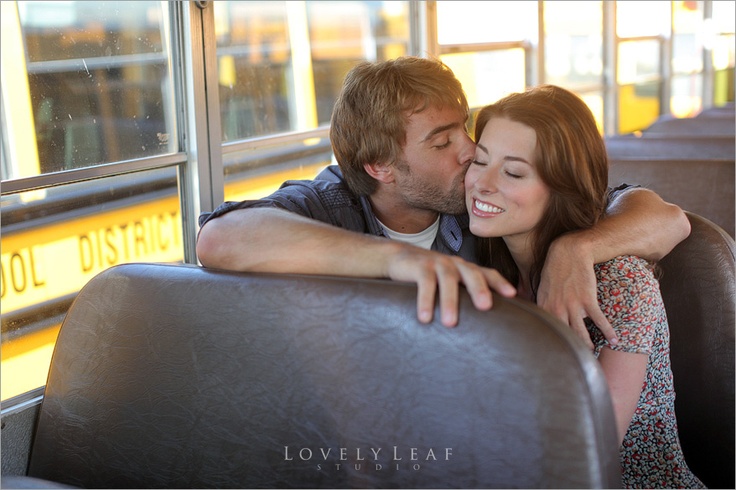 Teacher Wedding Photo Shoot Ideas with School Bus